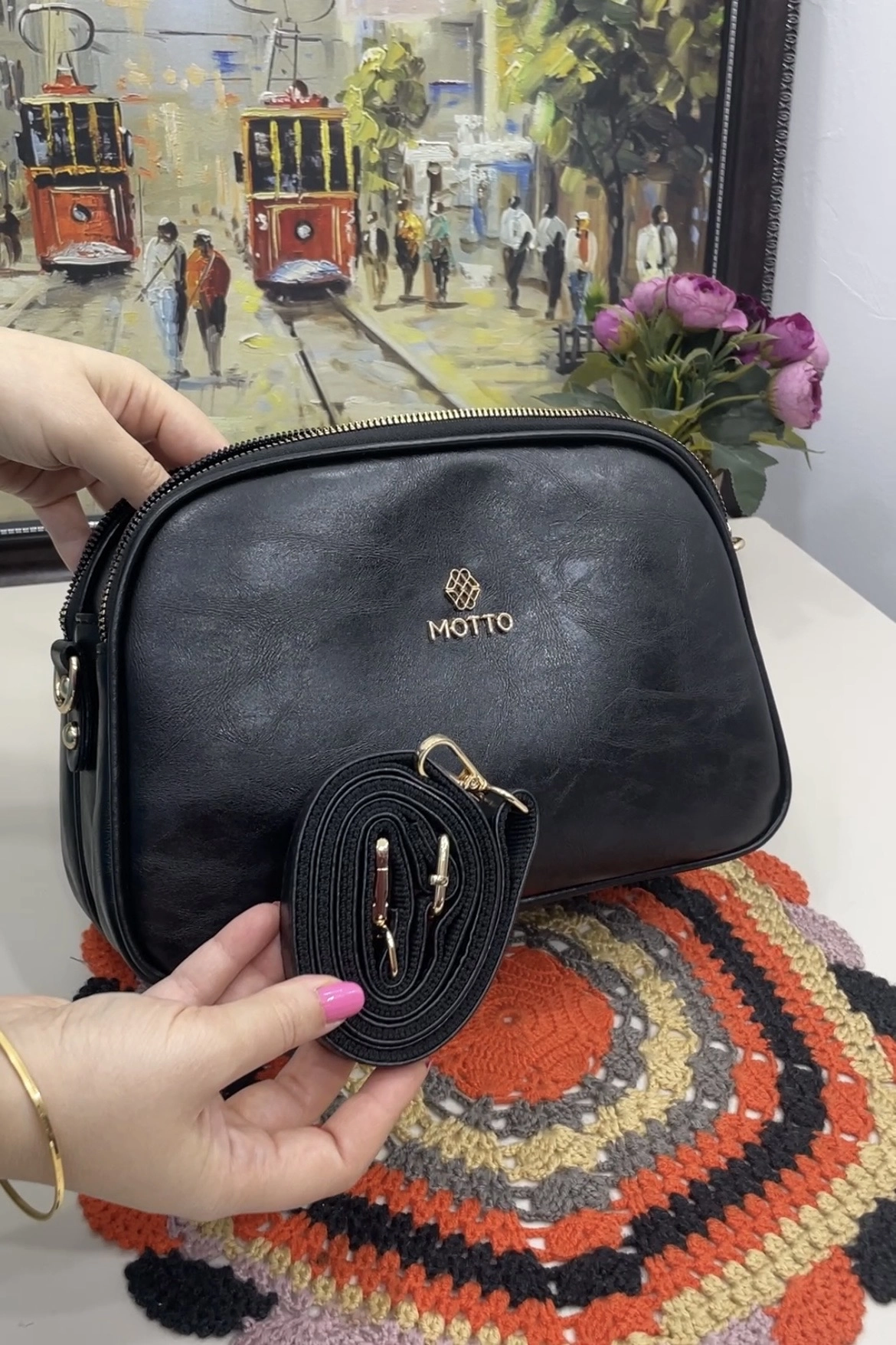 Monica 4 Bölmeli Çapraz Askılı Kadın Çantası