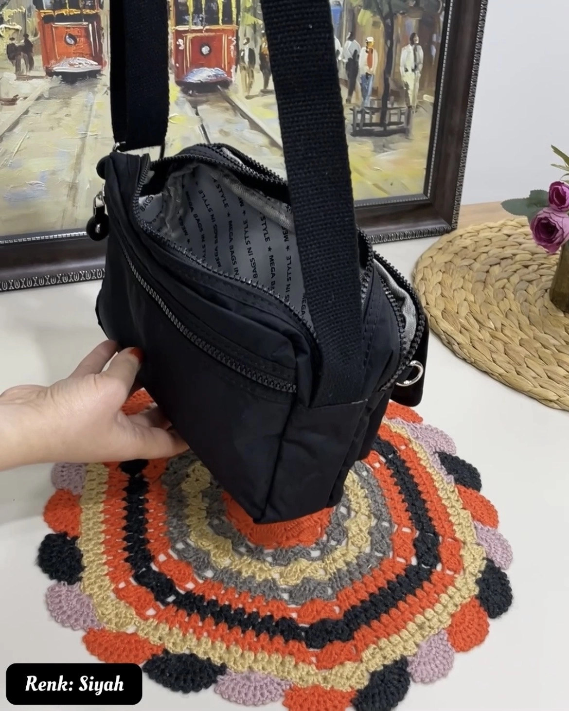 Garsia 8 Bölmeli Kapaklı Çapraz Kadın Çantası