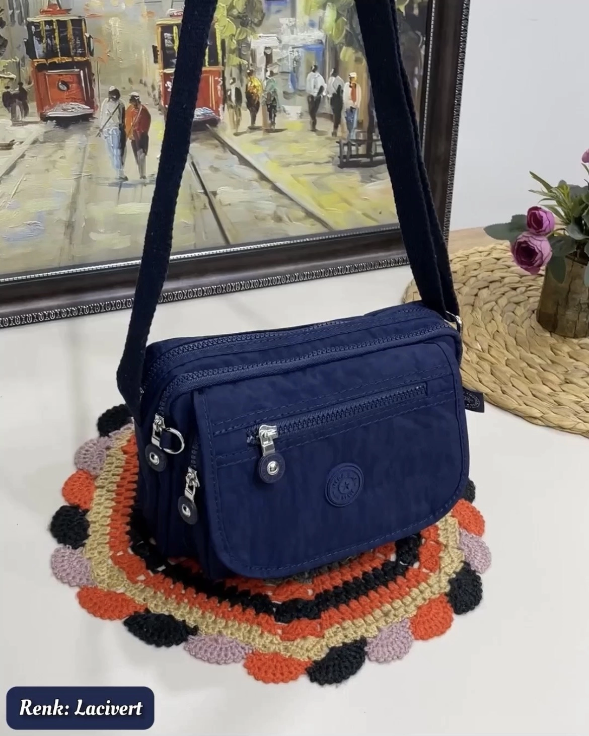 Garsia 8 Bölmeli Kapaklı Çapraz Kadın Çantası