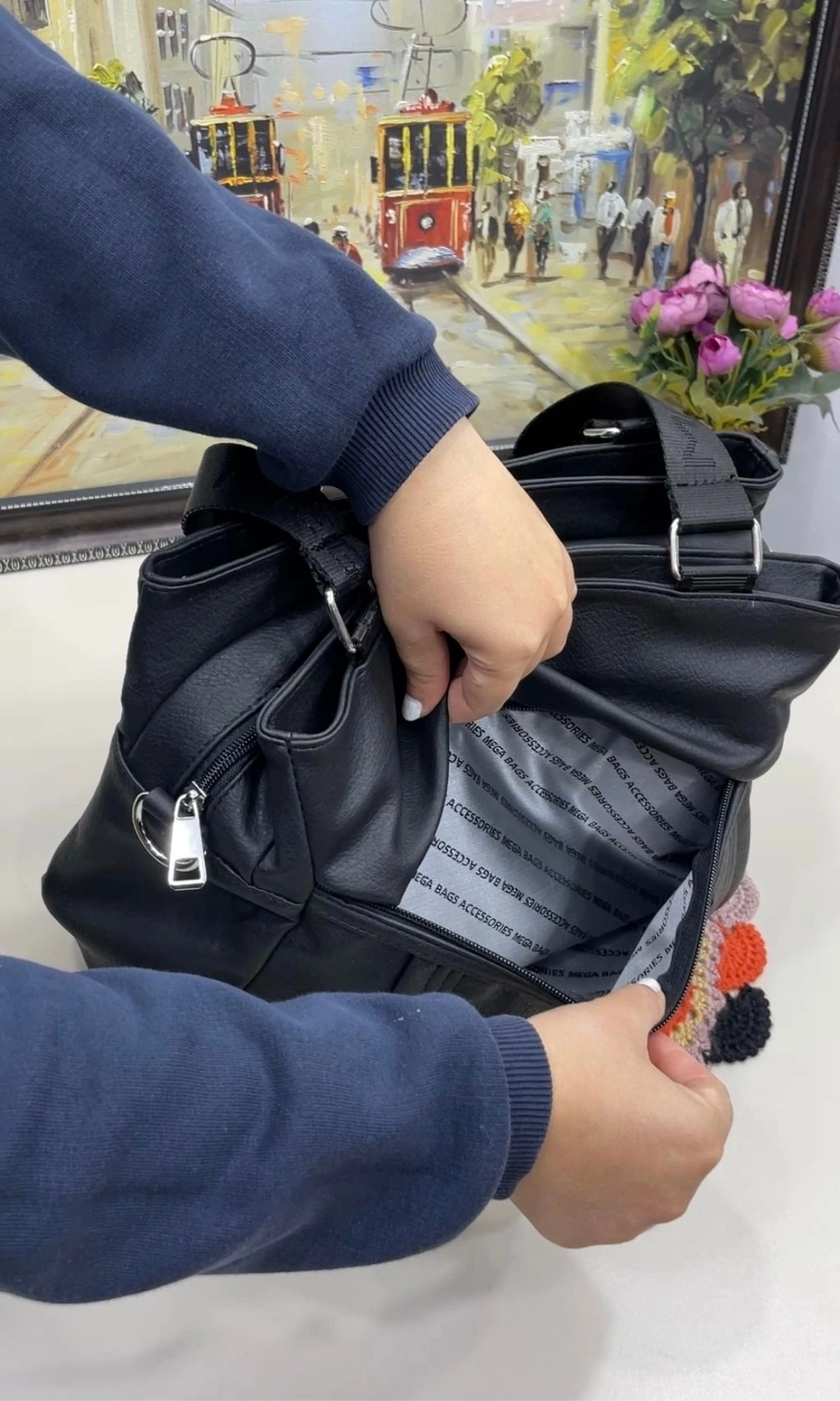 Rosalinda 8 Bölmeli Omuz ve Çapraz Kadın Çantası