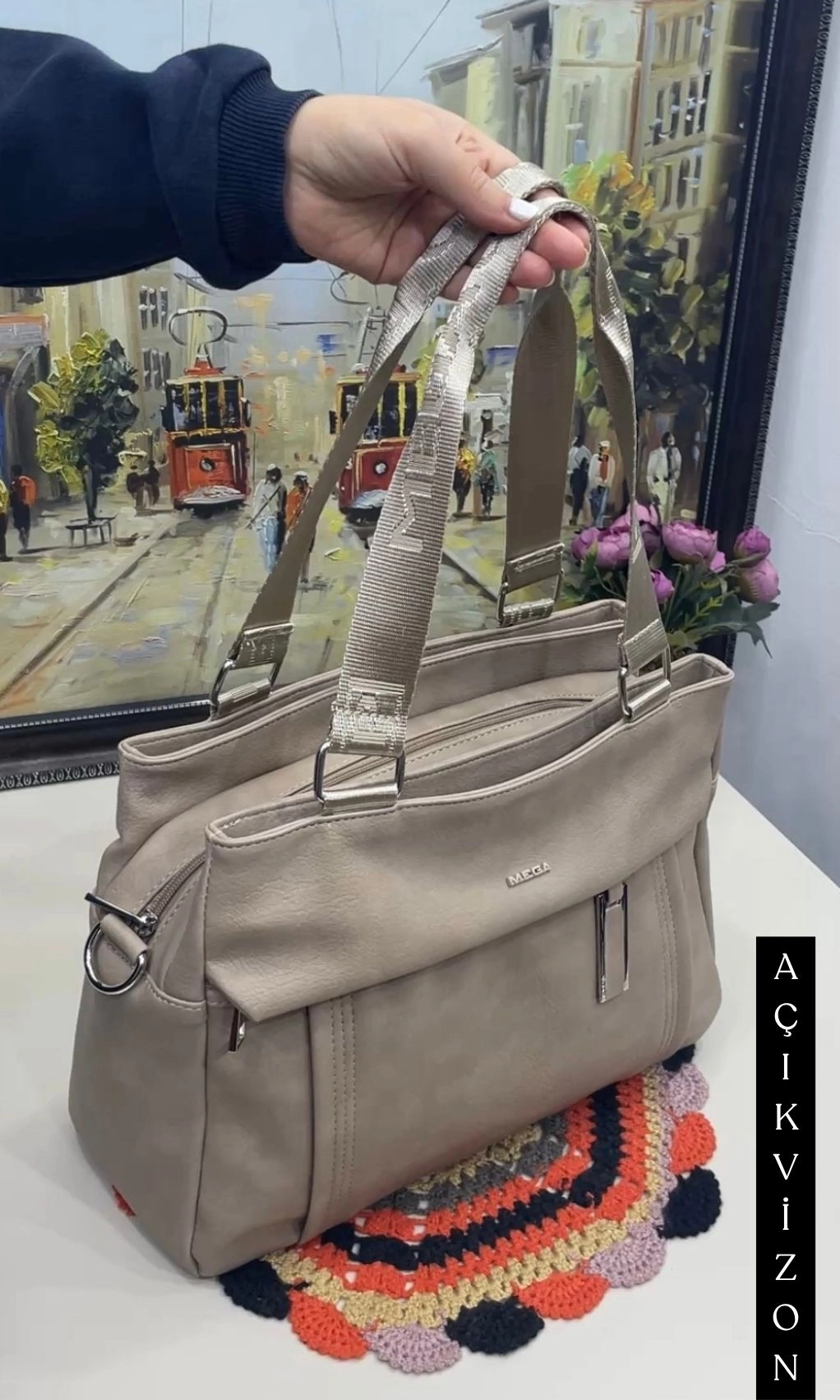 Rosalinda 8 Bölmeli Omuz ve Çapraz Kadın Çantası